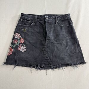 GRLFRND Eva Embroidered A-Line Denim MINI Skirt Pixie Button Fly Black Size 29